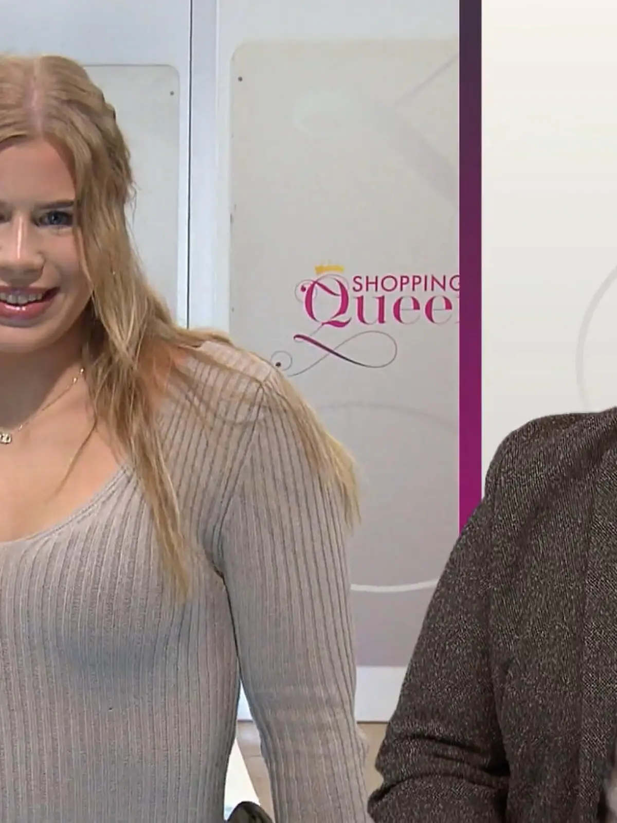 Bild zu: "Amme überzeugt im modernen Strickkleid"