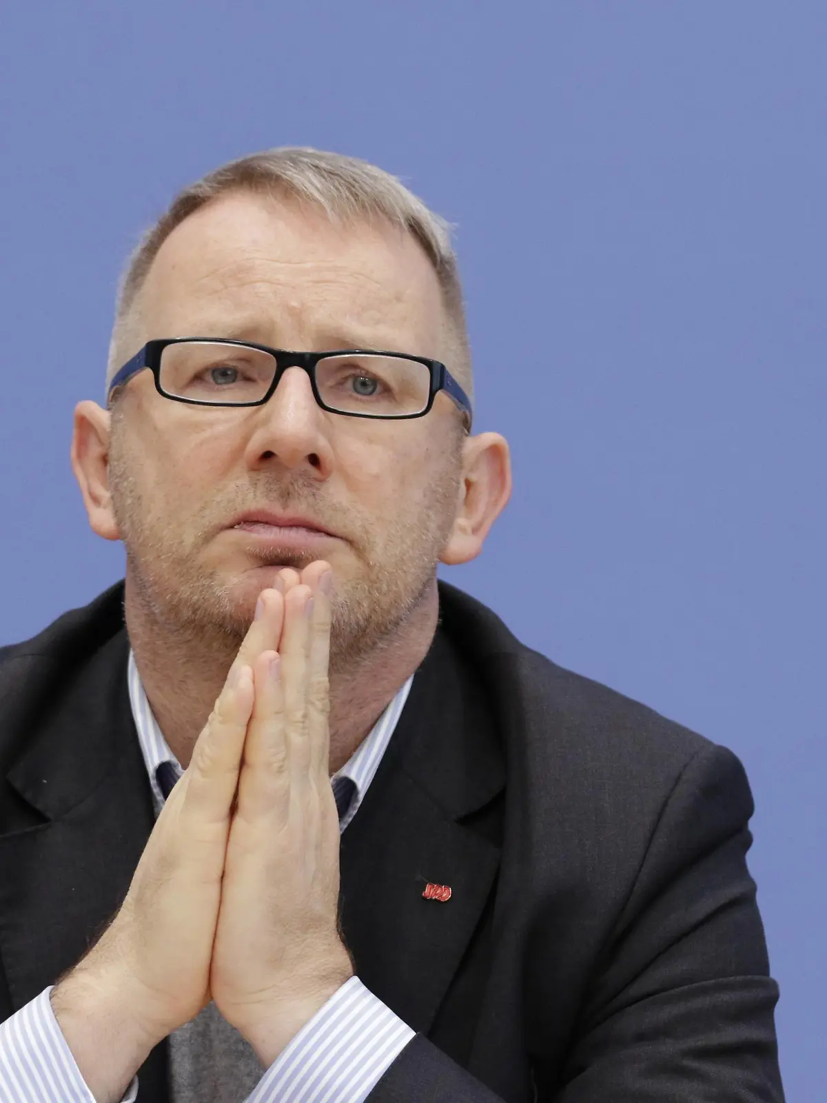  Berlin, Bundespressekonferenz, Thema: Zu den Ergebnissen der Bereinigungssitzung des Haushaltsausschusses zum Bundeshaushalt 2017, Foto: Johannes Kahrs, haushaltspolitischer Sprecher der SPD-Bundestagsfraktion