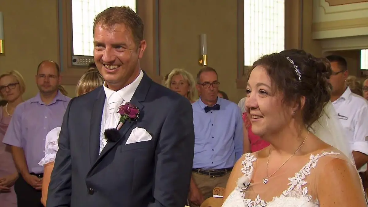 So romantisch heiraten Benny und Nadine "Jawort für immer!"