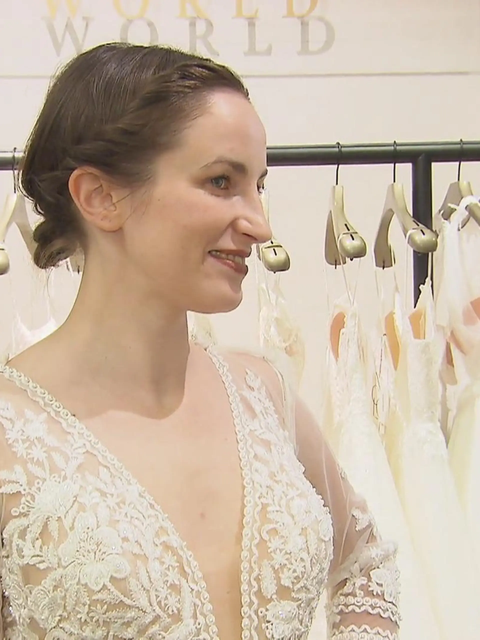 Bild zu: "Braut Caroline im Boho-Dress"