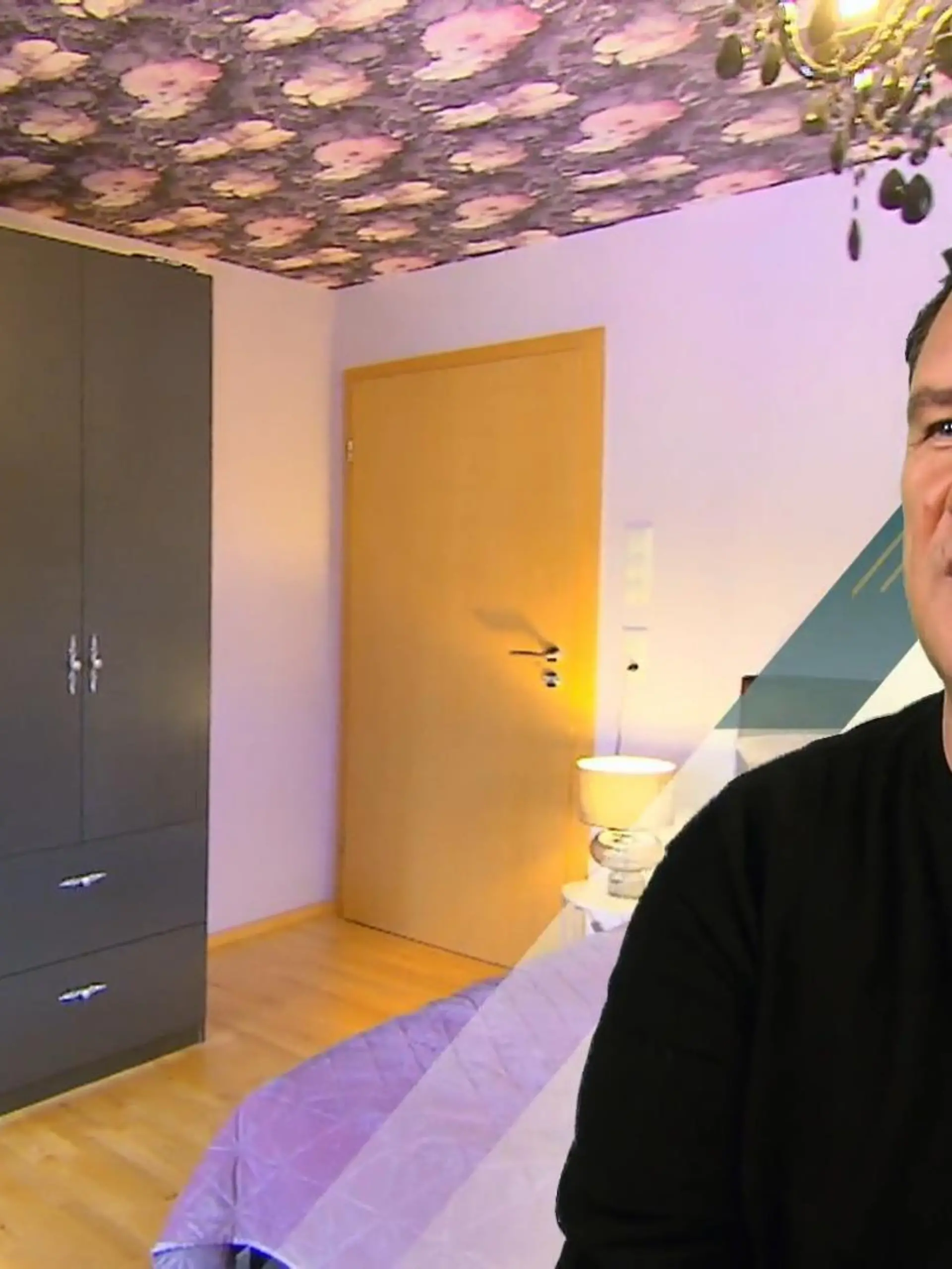 Bild zu: "Als vierte Kandidatin bei „Guidos Deko Queen“ darf Anne ein Zimmer schmücken."