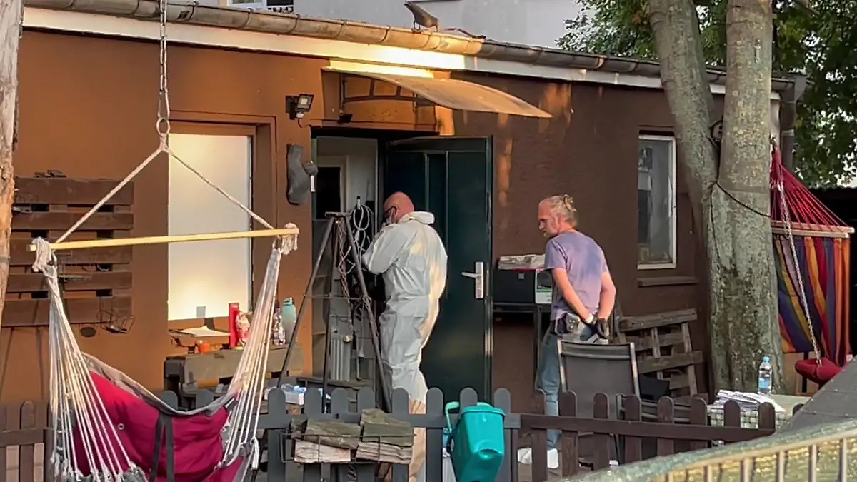 Leiche einer 27-Jährigen in Prenzlauer Berg gefunden
