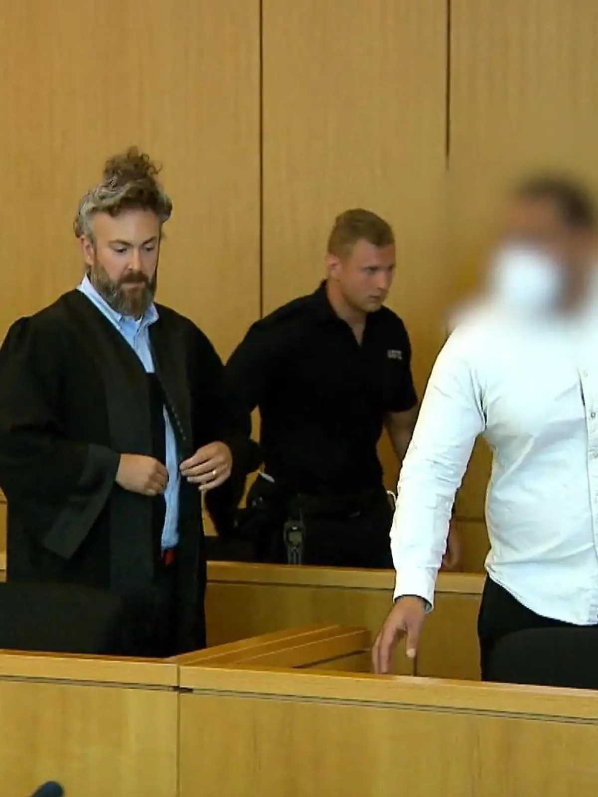 Bild zu: "32-Jähriger in Aachen vor Gericht"