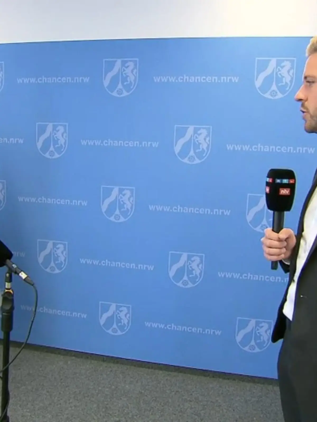 Bild zu: "NRW-Familienministerin Josefine Paul"
