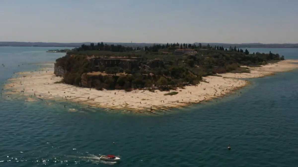 Extreme Hitzewelle am Gardasee - den Urlaubern ist das egal Italien trocknet aus