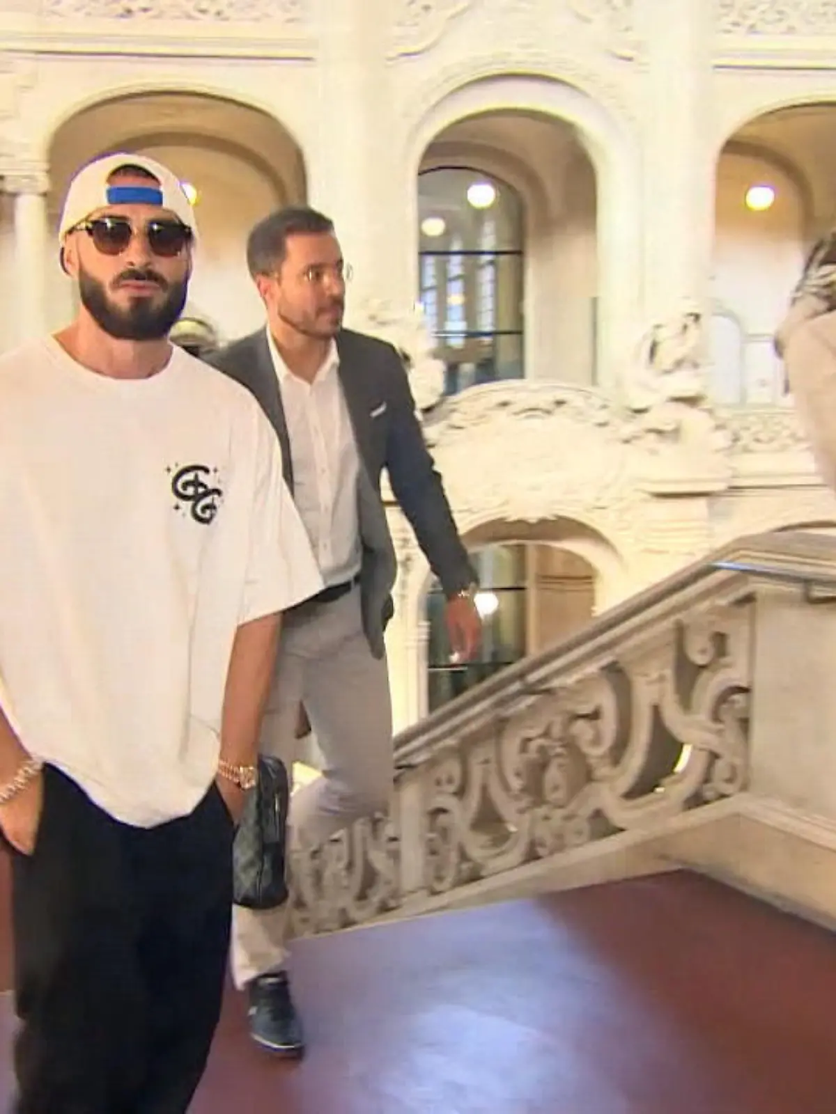 Im Prozess gegen Arafat Abou-Chaker und seine Brüder sollte am Montag Rapper Shindy aussagen - schwieg jedoch eisern. Auch vor Ort: Bushido.
