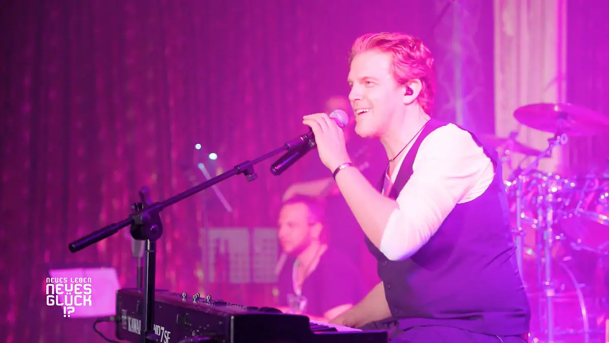 Karls erster Vorgeschmack auf´s Popstar Leben Alle singen mit