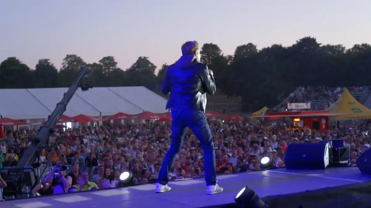 Dieter Bohlen steht wieder auf der großen Bühne Der Poptitan ist zurück