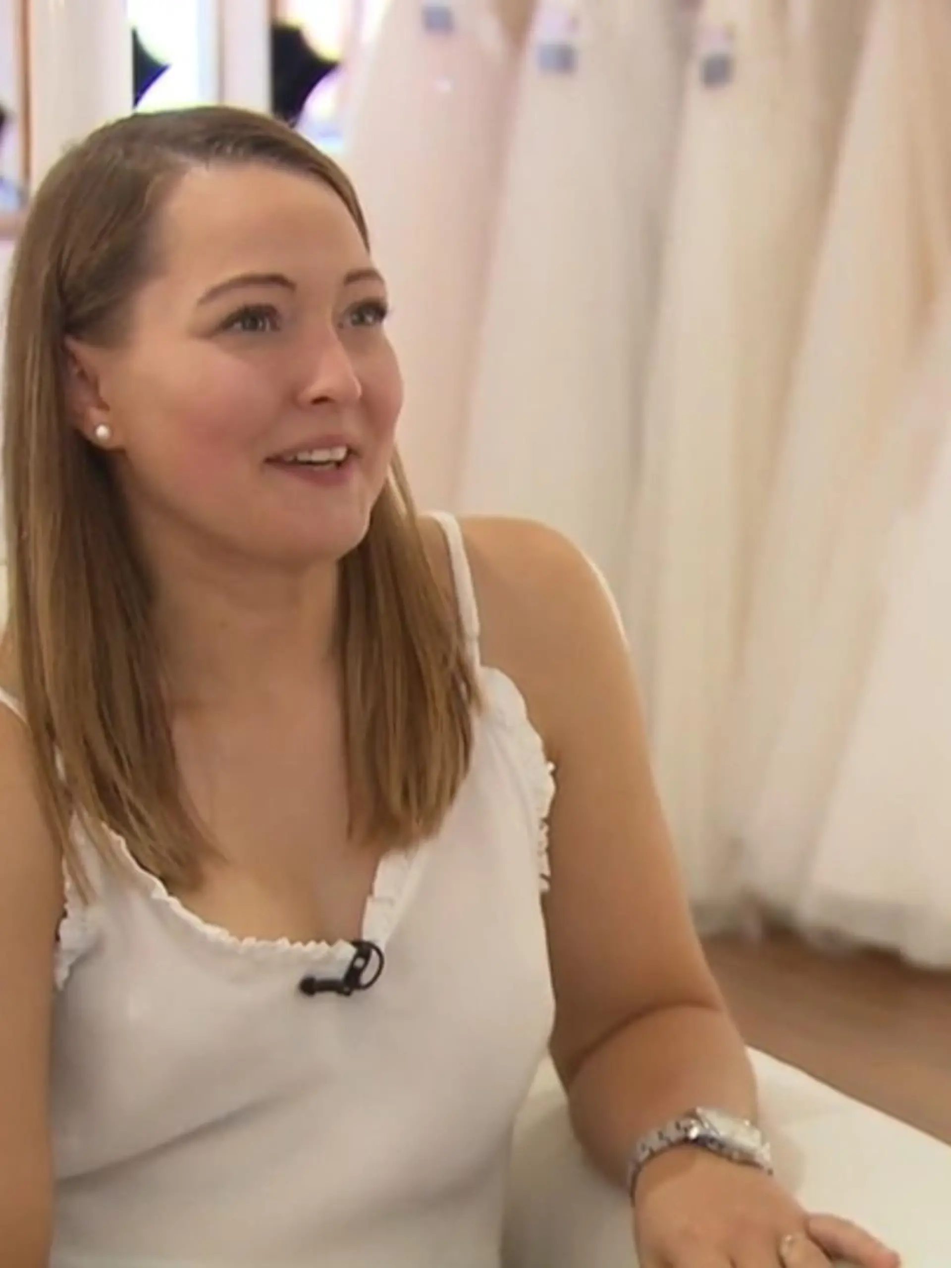 Bild zu: "Marion sucht etwas Schlichtes"