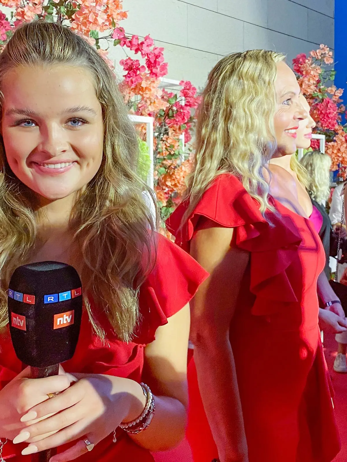 Im Herbst 2022 startet Nele Ludowig mit ihrer eigene Webvideo-Reihe auf RTL.de durch. Für das neue Format begegnet sie spannenden Gästen mit starken Geschichten und spricht mit ihnen über aktuelle Themen und Geheimnisse aus ihrem Leben.

Die Verwendung des sendungsbezogenen Materials ist nur mit dem Hinweis und Verlinkung auf RTL+ gestattet.