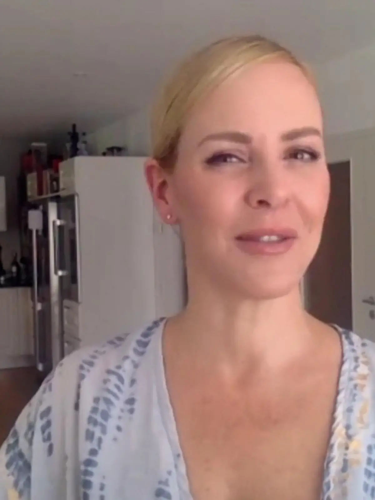 Isabel Edvardsson zu Gast bei VIPstagram.