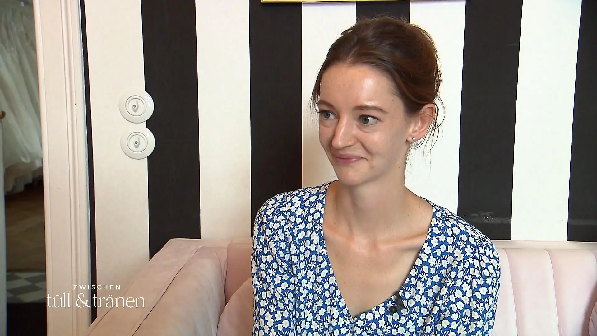 Viktoria hat einen extravaganten Geschmack Klassisch und filigran