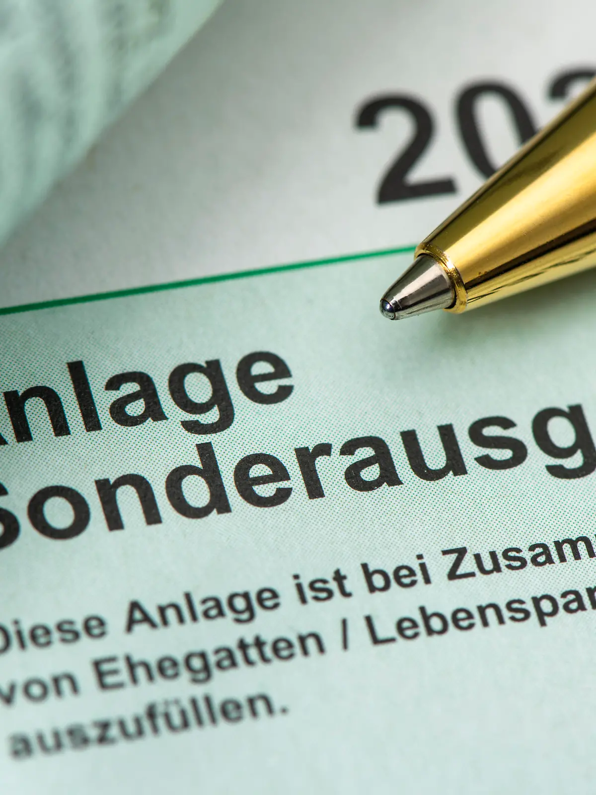 Steuererklärung für Finanzamt mit Formular