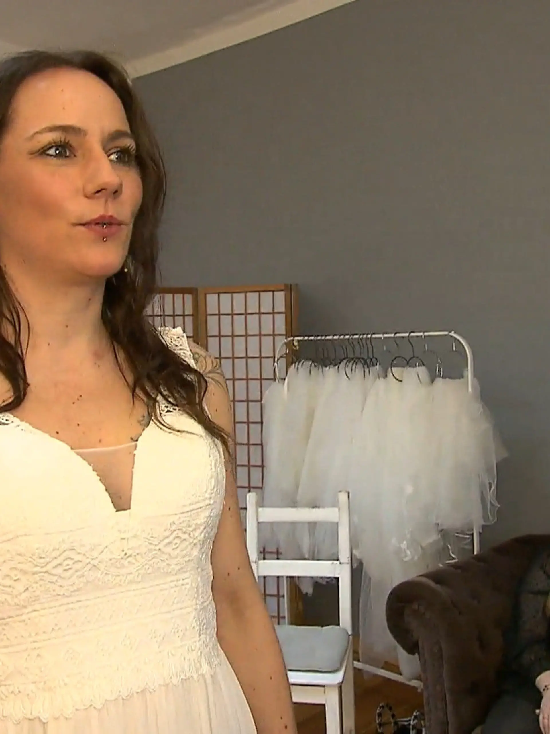 Bild zu: "Diese Kleider haben bereits eine Hochzeit hinter sich"