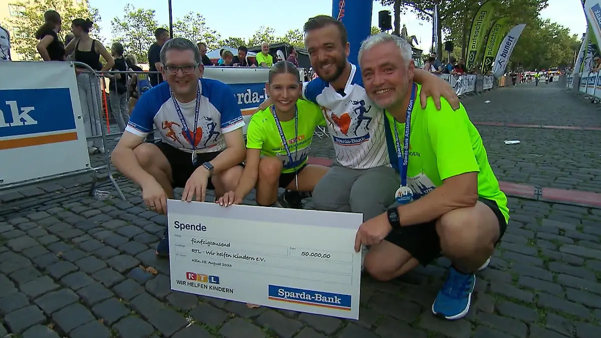 50.000 Euro beim Sparda-Bank Altstadtlauf Wir sagen Danke!