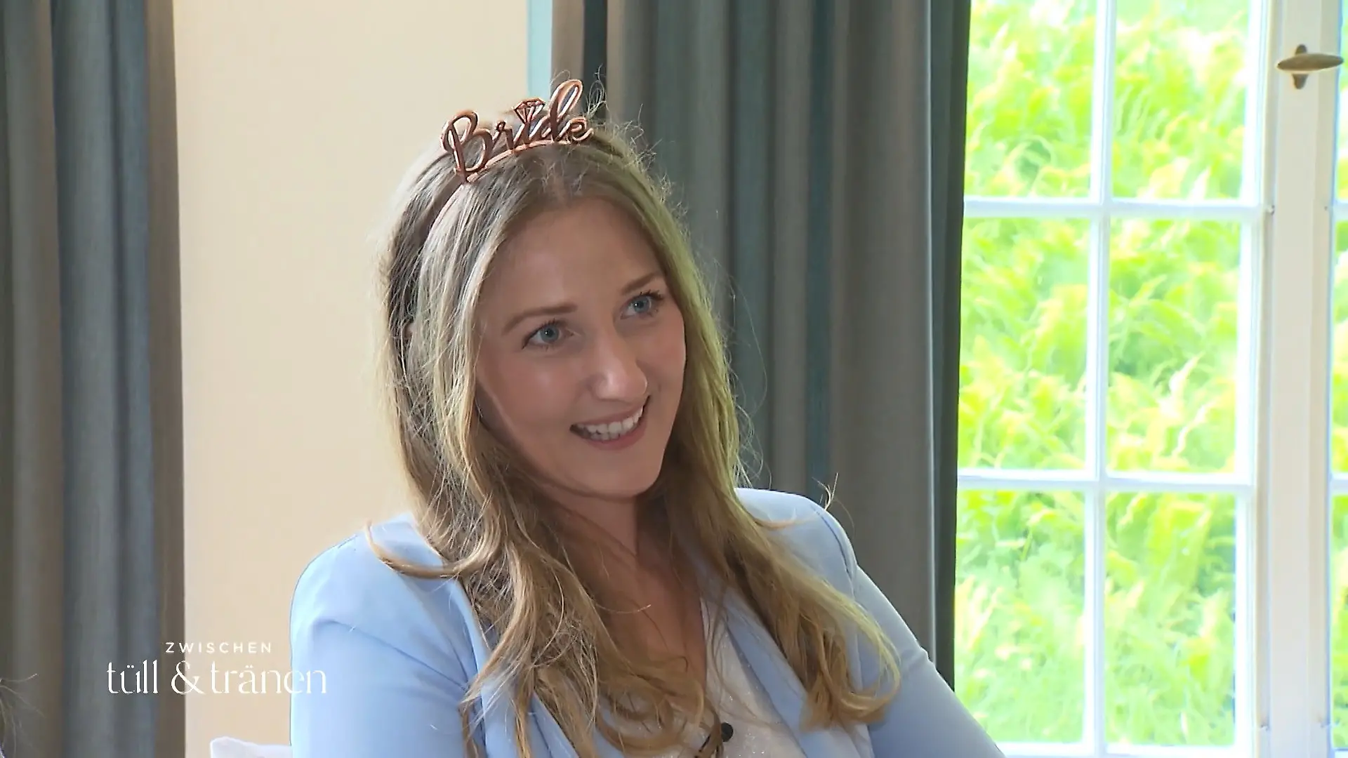 Aneta möchte bei der Hochzeit im Fokus sein Pompös und auffällig