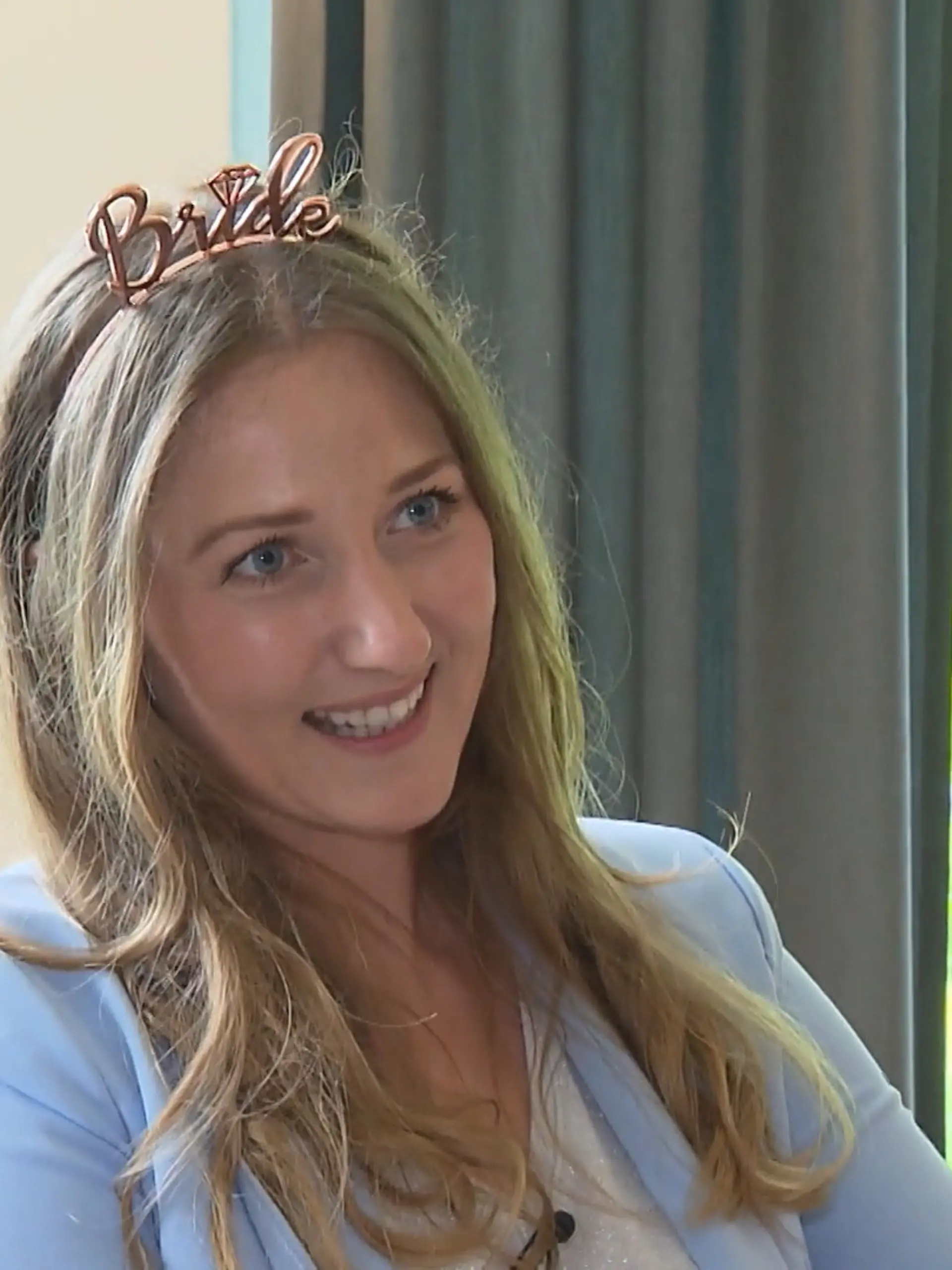 Bild zu: "Aneta möchte bei der Hochzeit im Fokus sein"