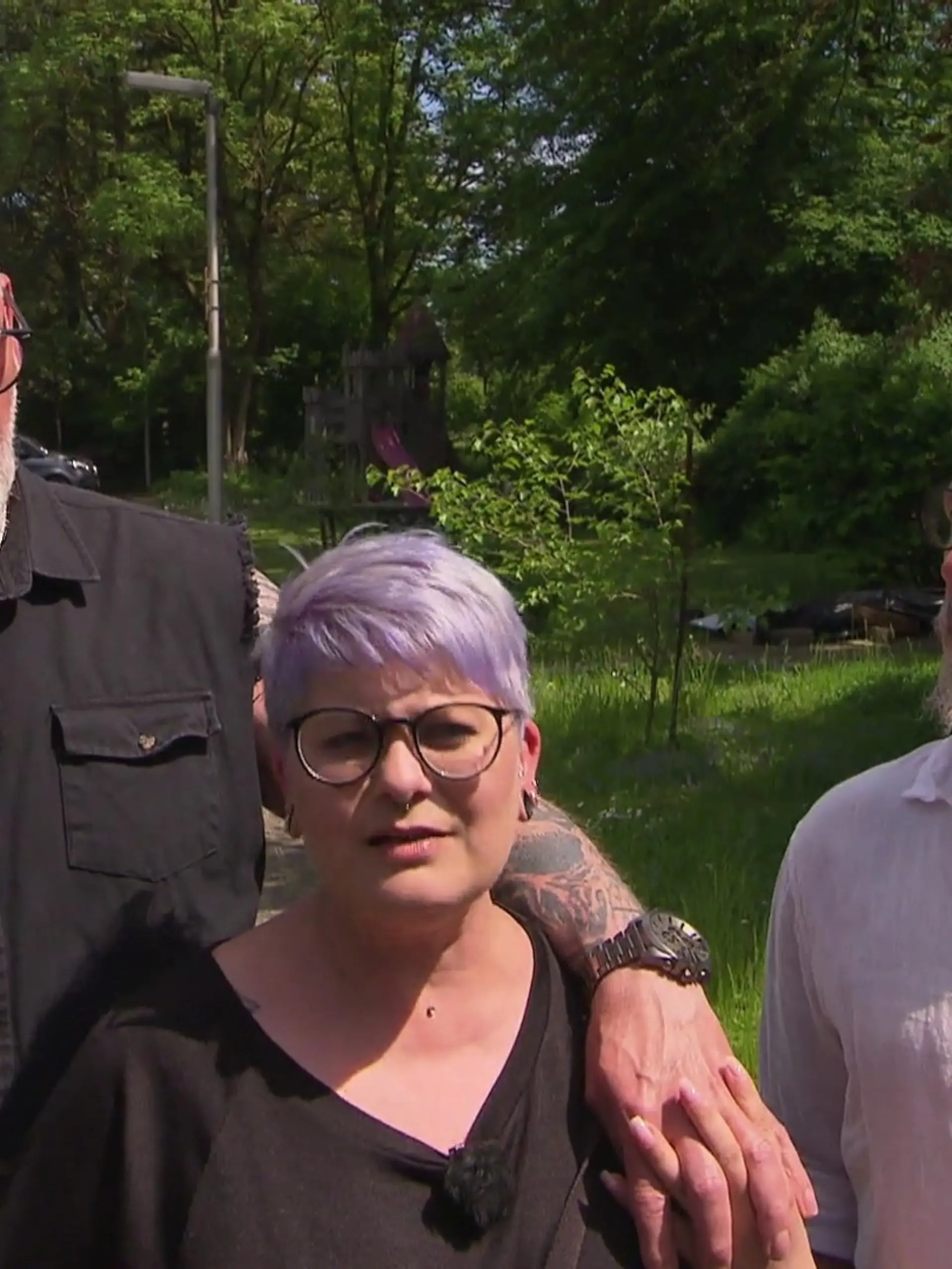 Bild zu: "Claudia und Roland suchen ihren Gothic-Hochzeitslook"