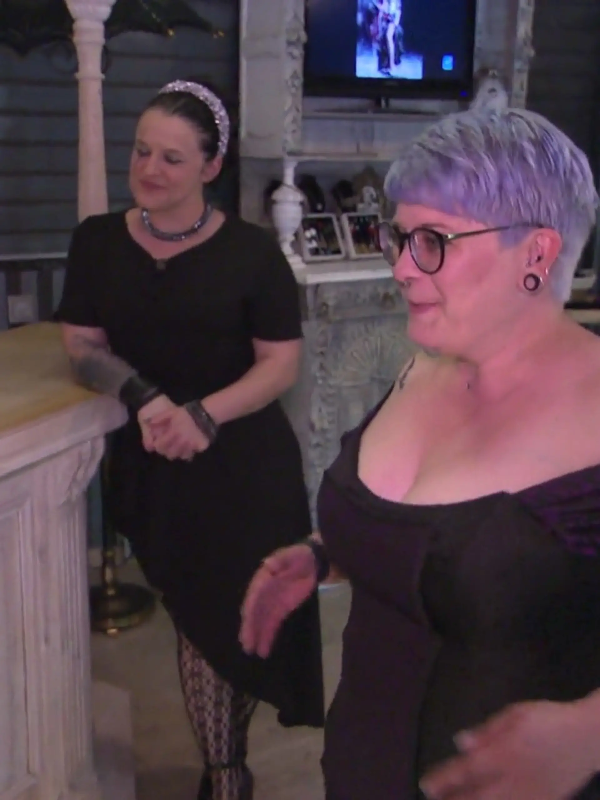 Bild zu: "Perfekt abgestimmte Hochzeits-Outfits"