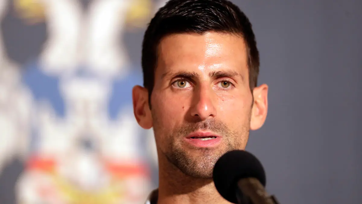 Novak Djokovic celebrates his victory at the Wimbledon tennis Tournament with supporters during welcoming ceremony in Belgrade, Serbia on July 11, 2022. Djokovic defeated Nick Kyrgios in the Wimbledon Tennis Tournament final.//MILOSAVLJEVIC_Sipa.9715/2207120927/Credit:Pedja Milosavljevic/SIPA/2207120936 / action press