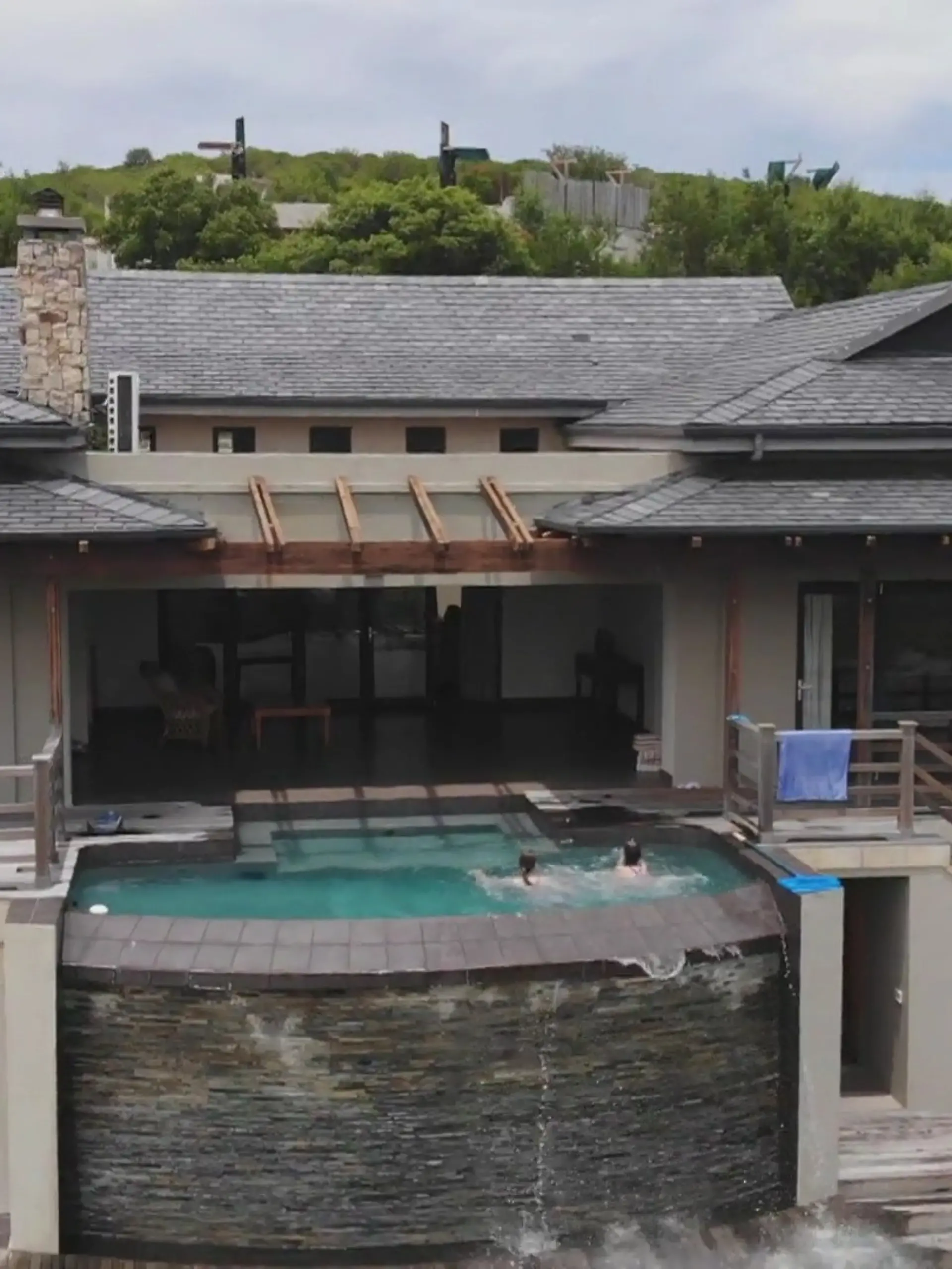 Bild zu: "Das neue Haus der Wieperts"