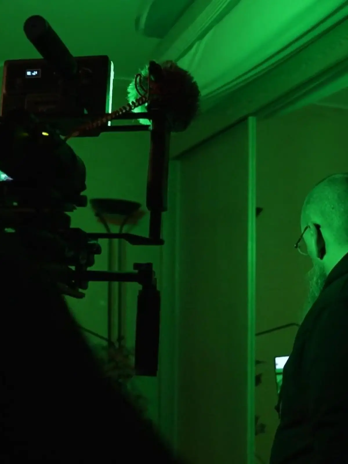 Bild zu: "Spukt es in diesem Haus wirklich?"