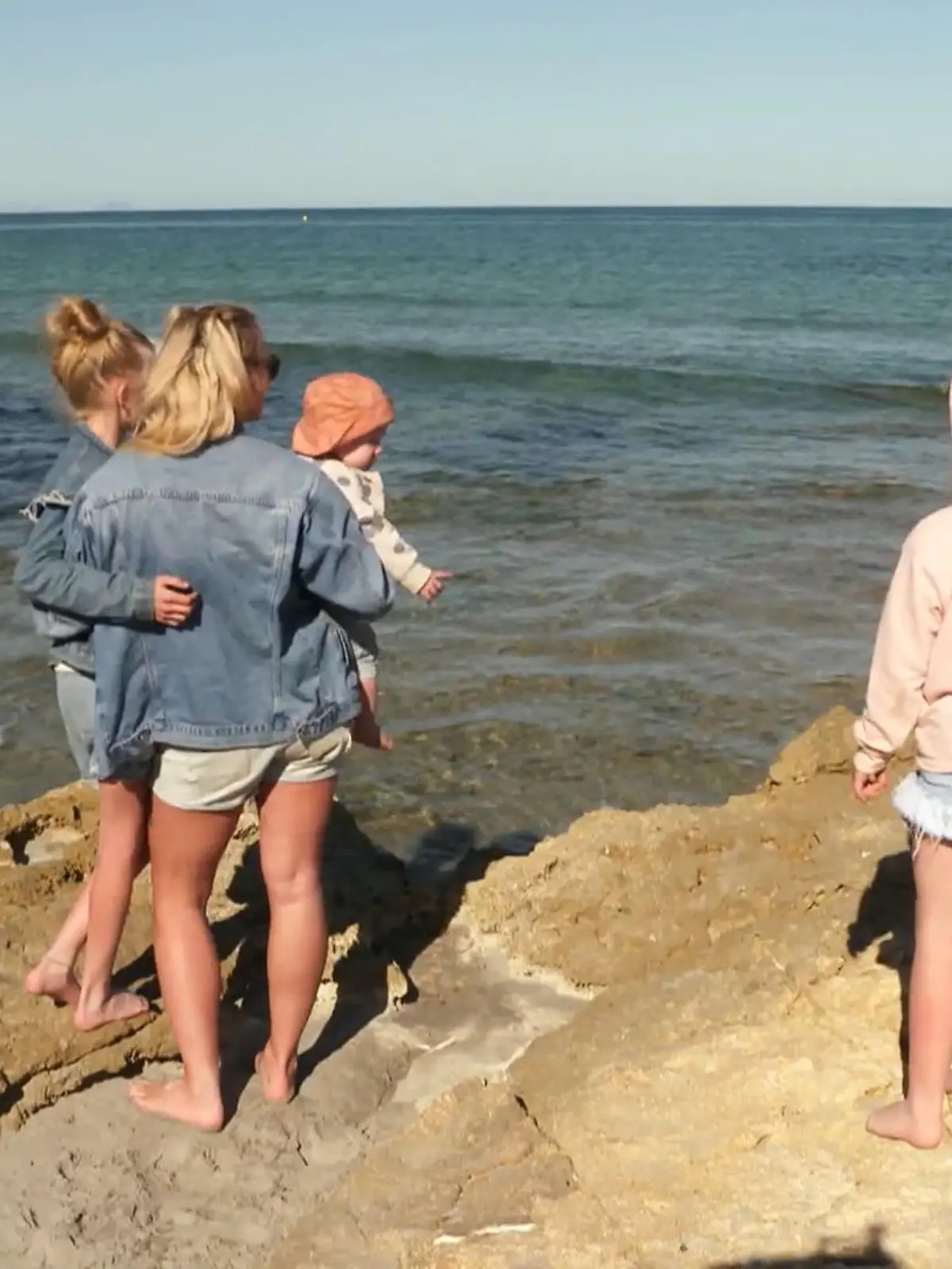 Bild zu: "Am Meer fühlt sich Anna Zuhause"