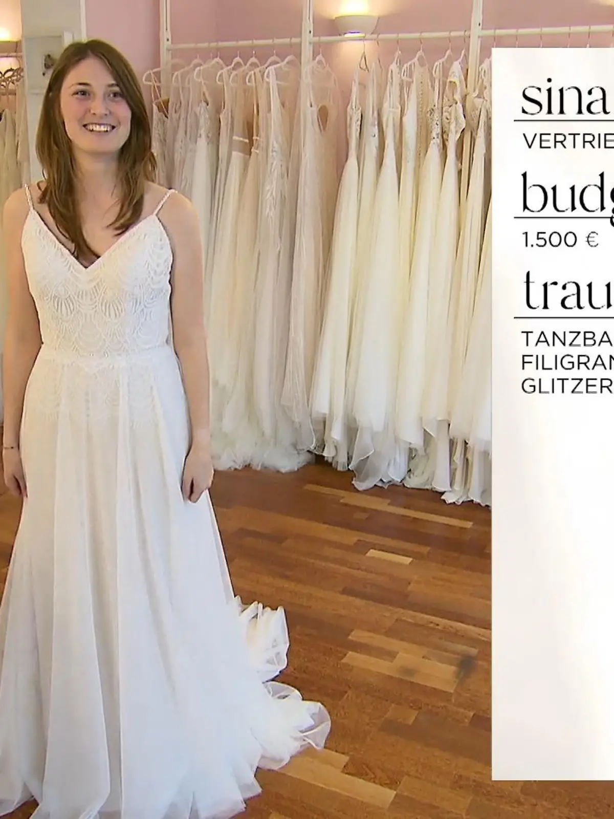 Bild zu: "Braut Sina hat ihr Kleid gefunden!"