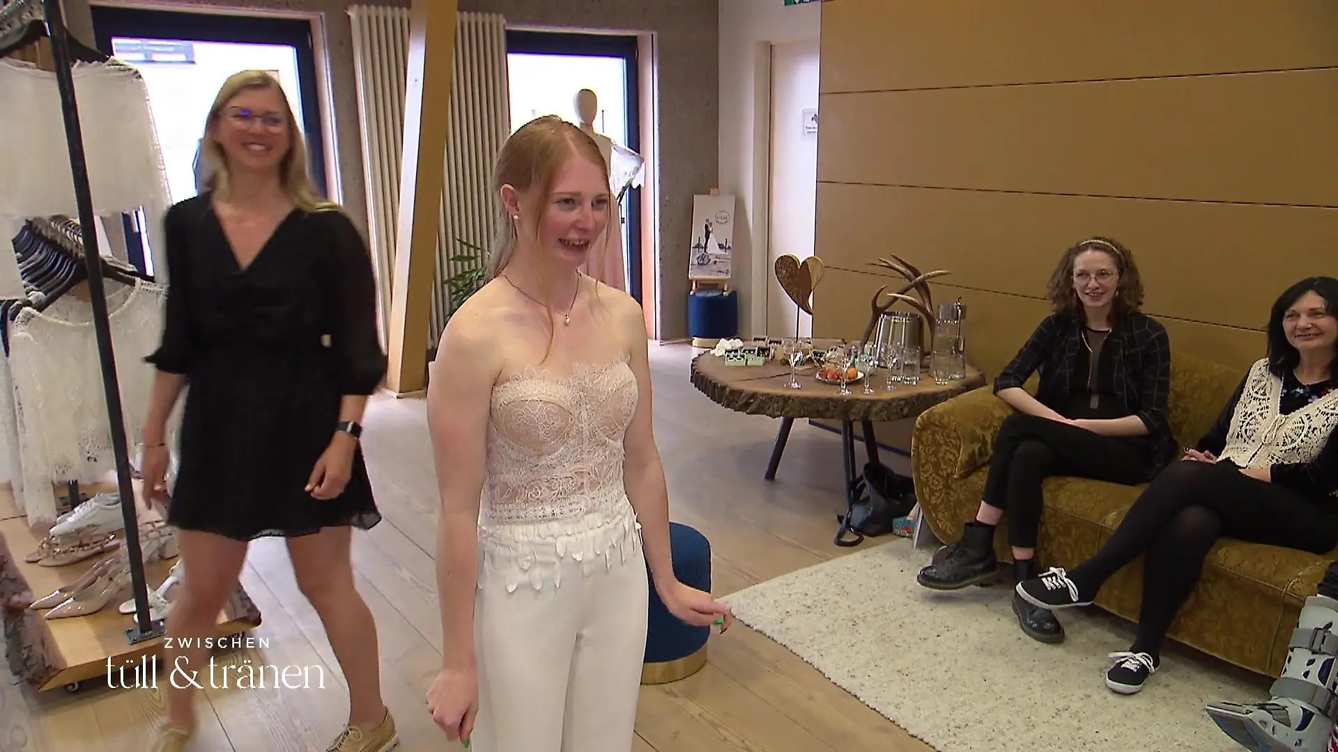 Ein sexy Hosenanzug für Josefine Kein Kleid!