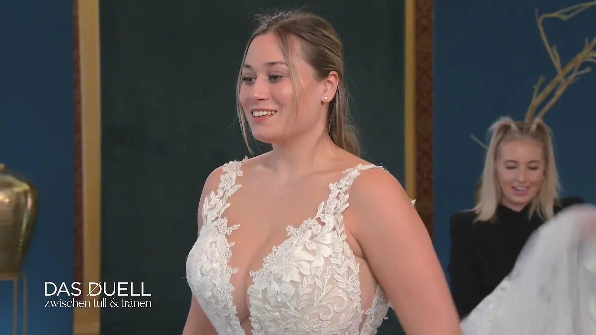 Hatte Victoria drei Mal das gleiche Kleid an? Olja ist entsetzt