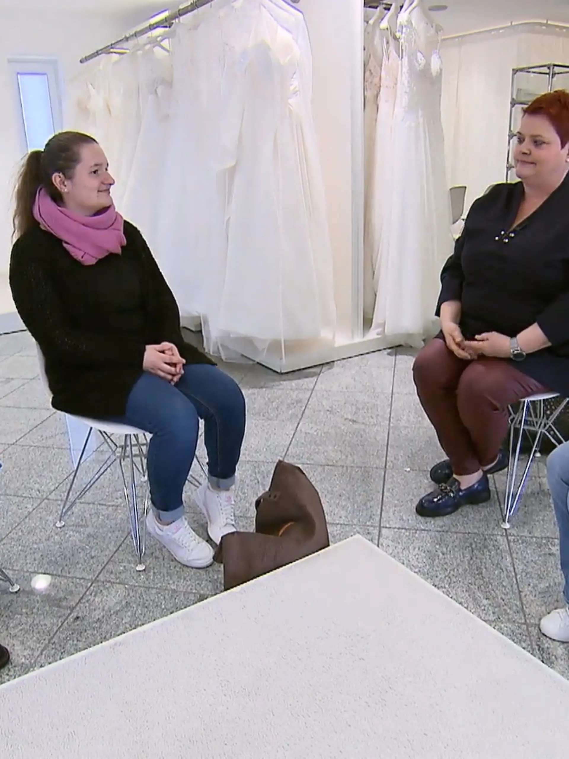 Bild zu: "Gehörlose Braut - Herausforderung für Marie"