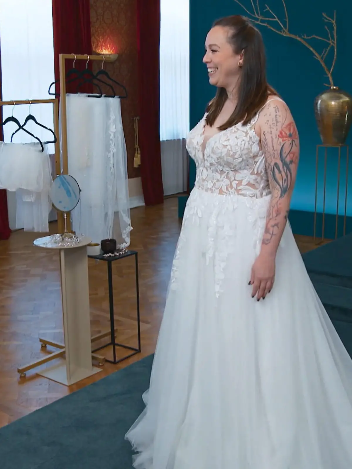 Bild zu: "Ein Kleid mit oder ohne Ärmel?"