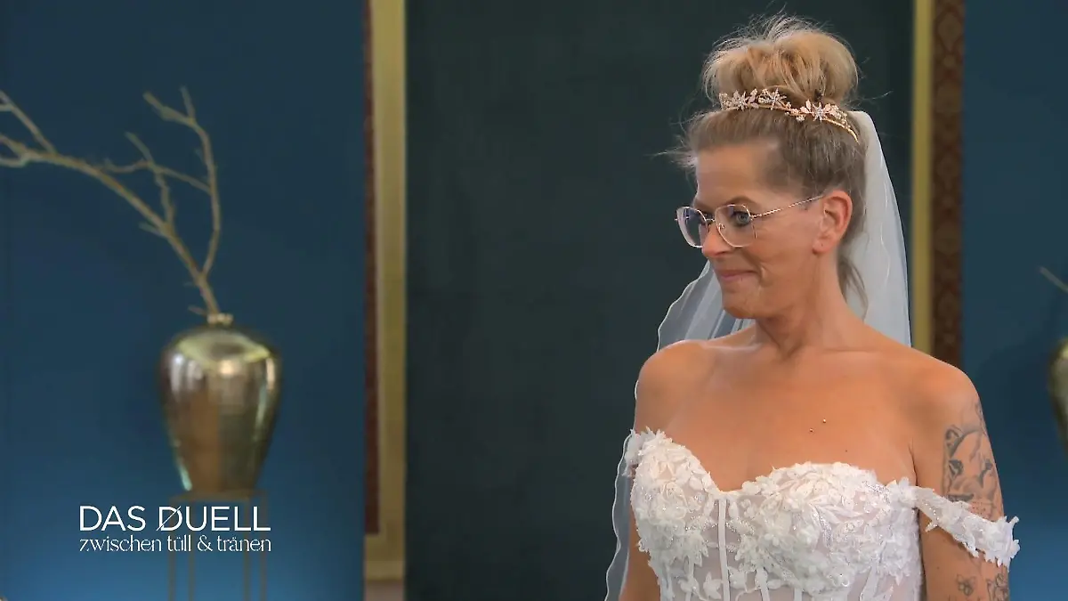 Noch ein Favoritenkleid für Jennifer Ein Ja von der Begleitung