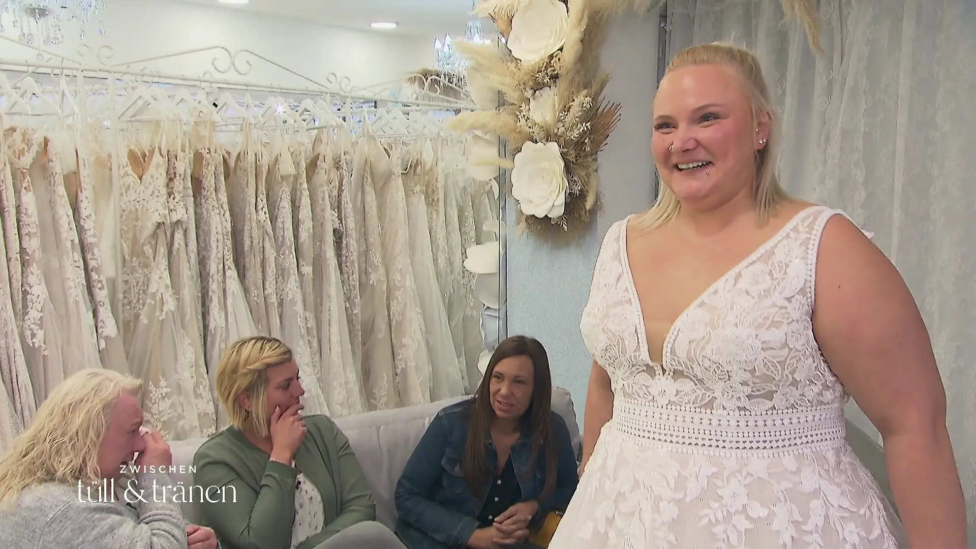 Wird dieses Kleid das große Kribbeln auslösen? Braut Jenny