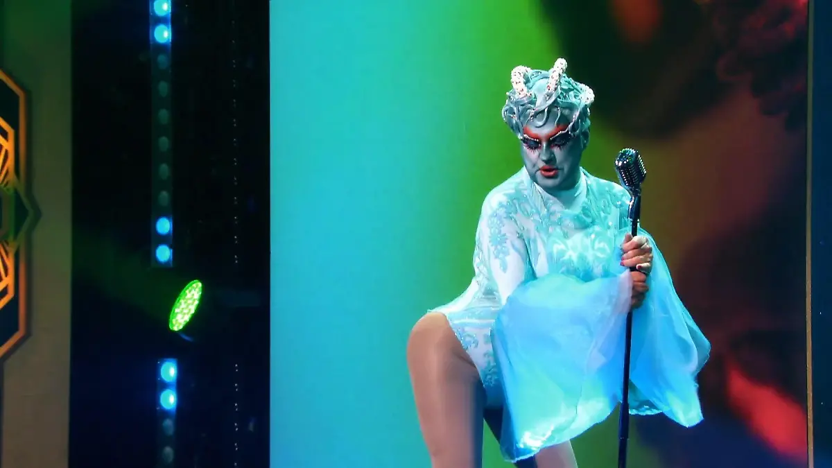 Drag Queen "Blu Q" verdreht allen den Kopf Viva la Diva: Hot, Hot, Hot!