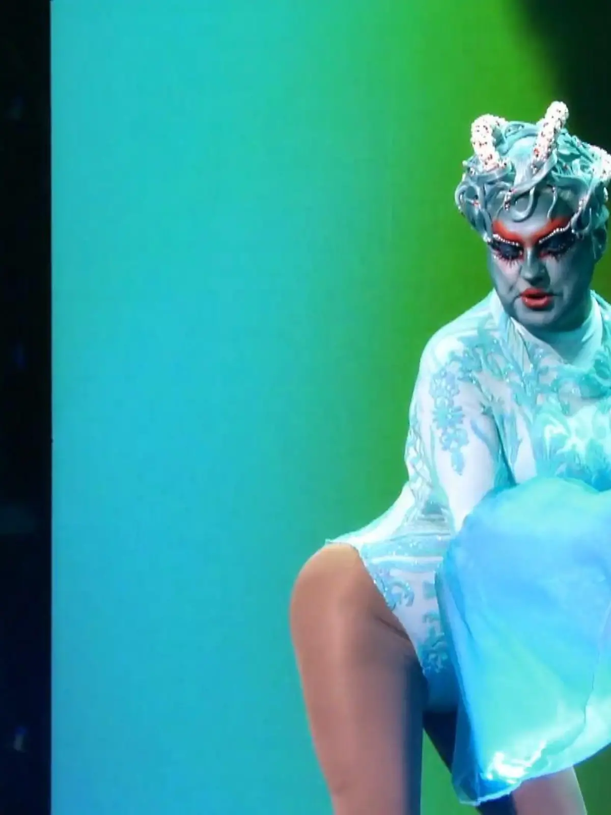 Bild zu: "Drag Queen "Blu Q" verdreht allen den Kopf"