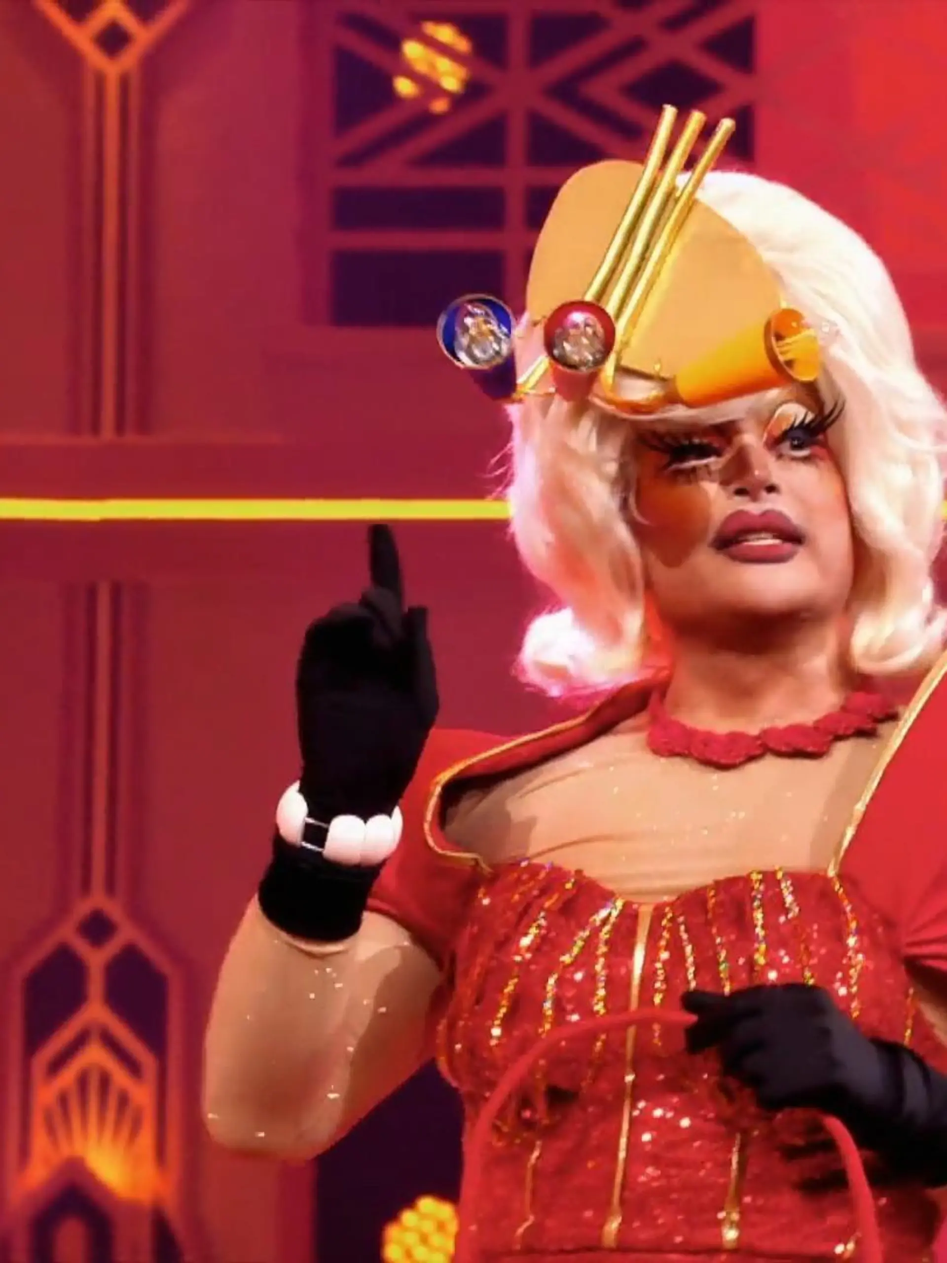 Bild zu: "Drag Queen Sükrü Pehlivan pfeift auf Schokolade"