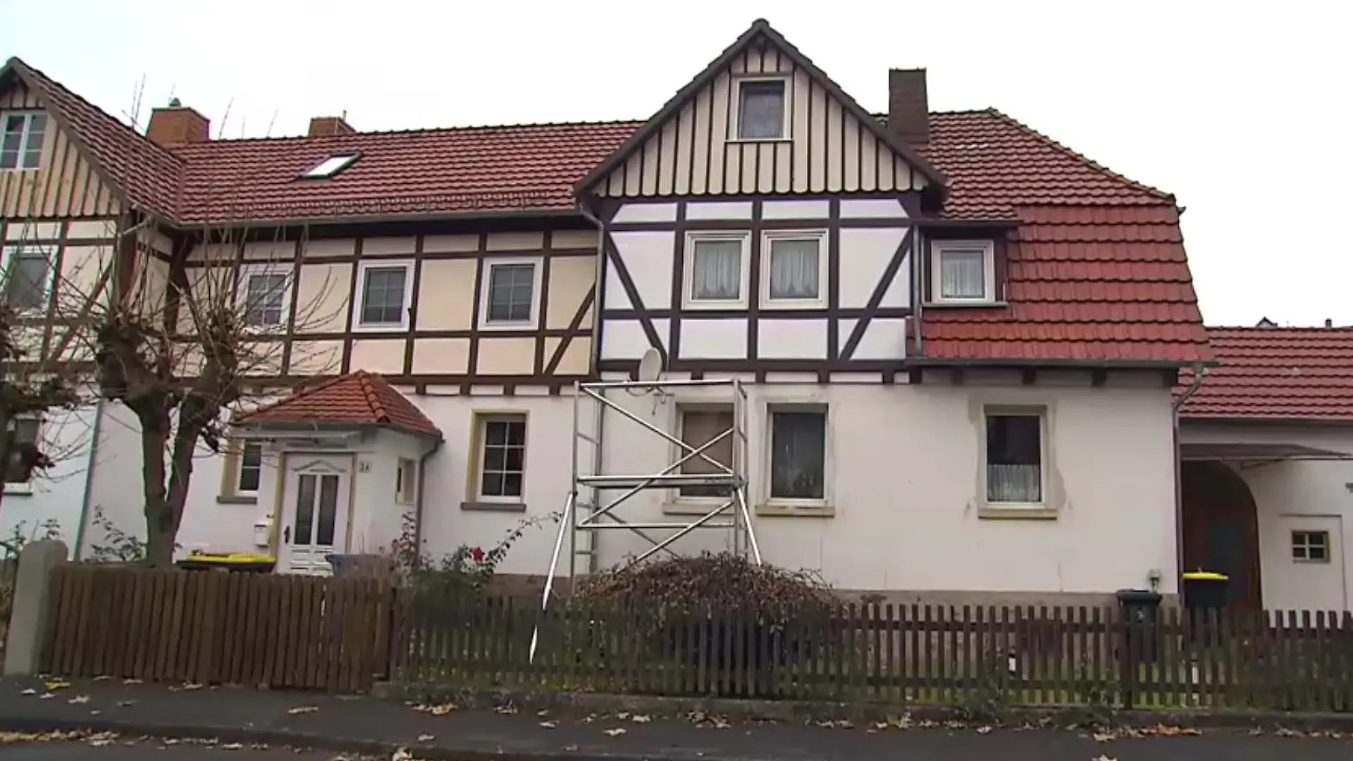 Im Haus des Beschuldigten fanden die Ermittler unter anderem huderte Kleinsprengkörper.
