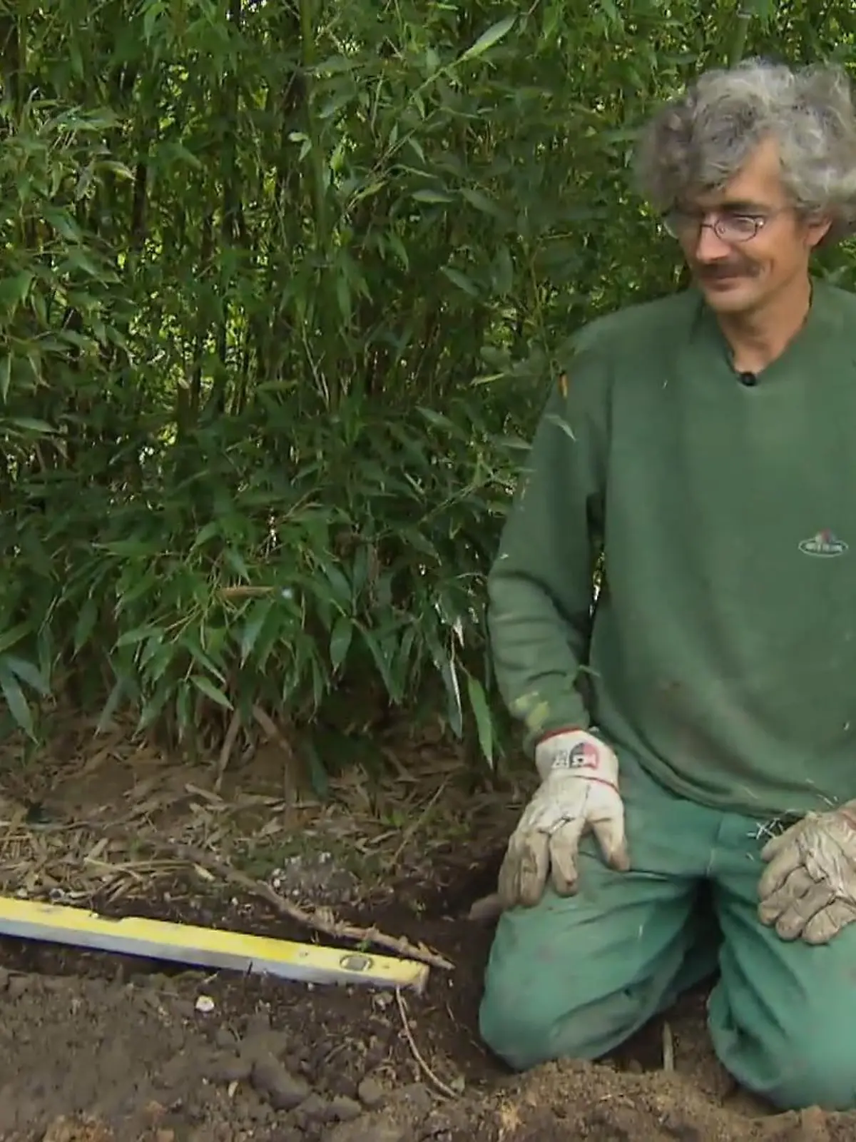 Bild zu: "Garten-Gott Ralf in seinem Element"