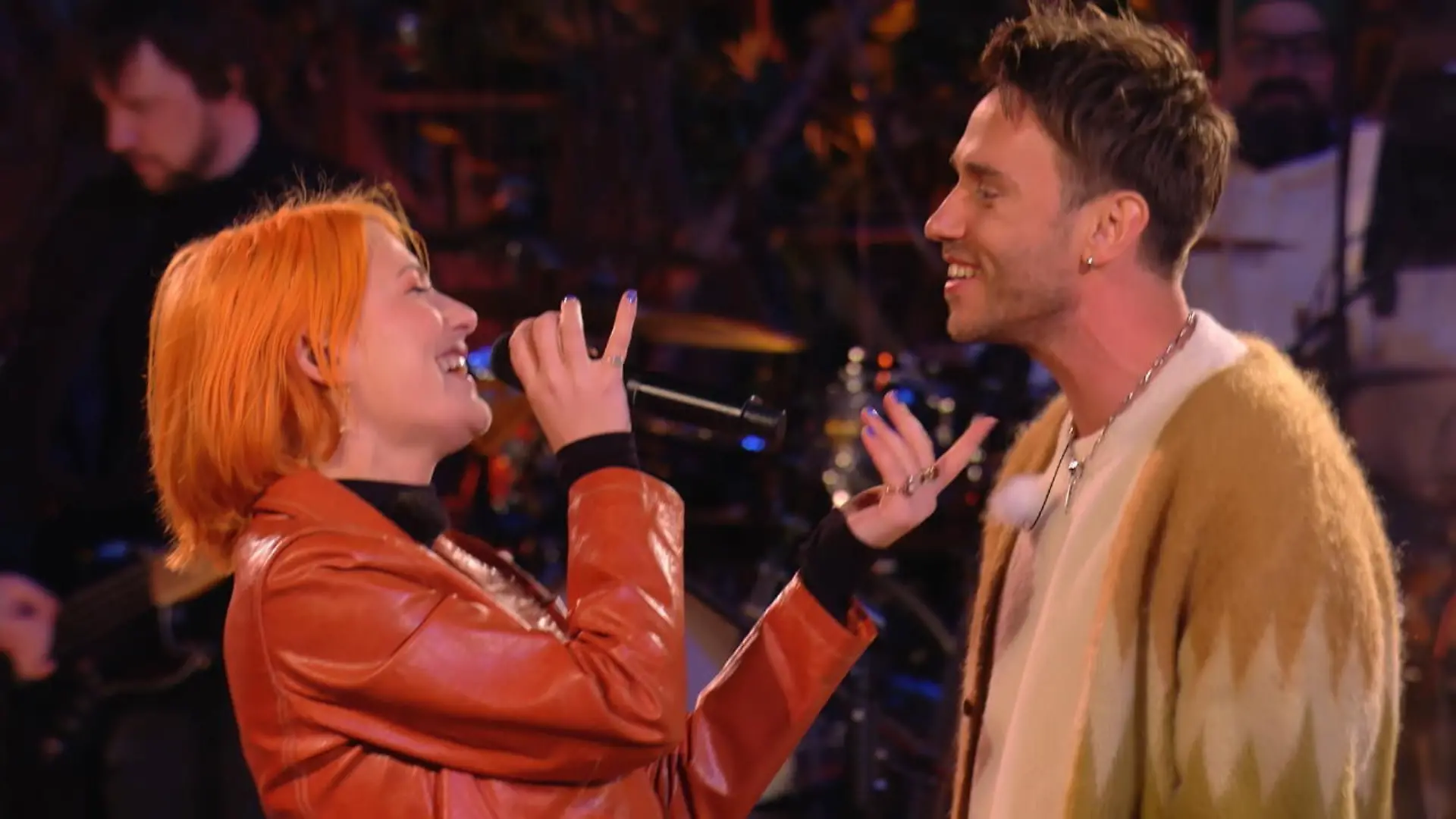 Alli Neumann gesteht Clueso: Er war ihr Crush Bei "Sing meinen Song"