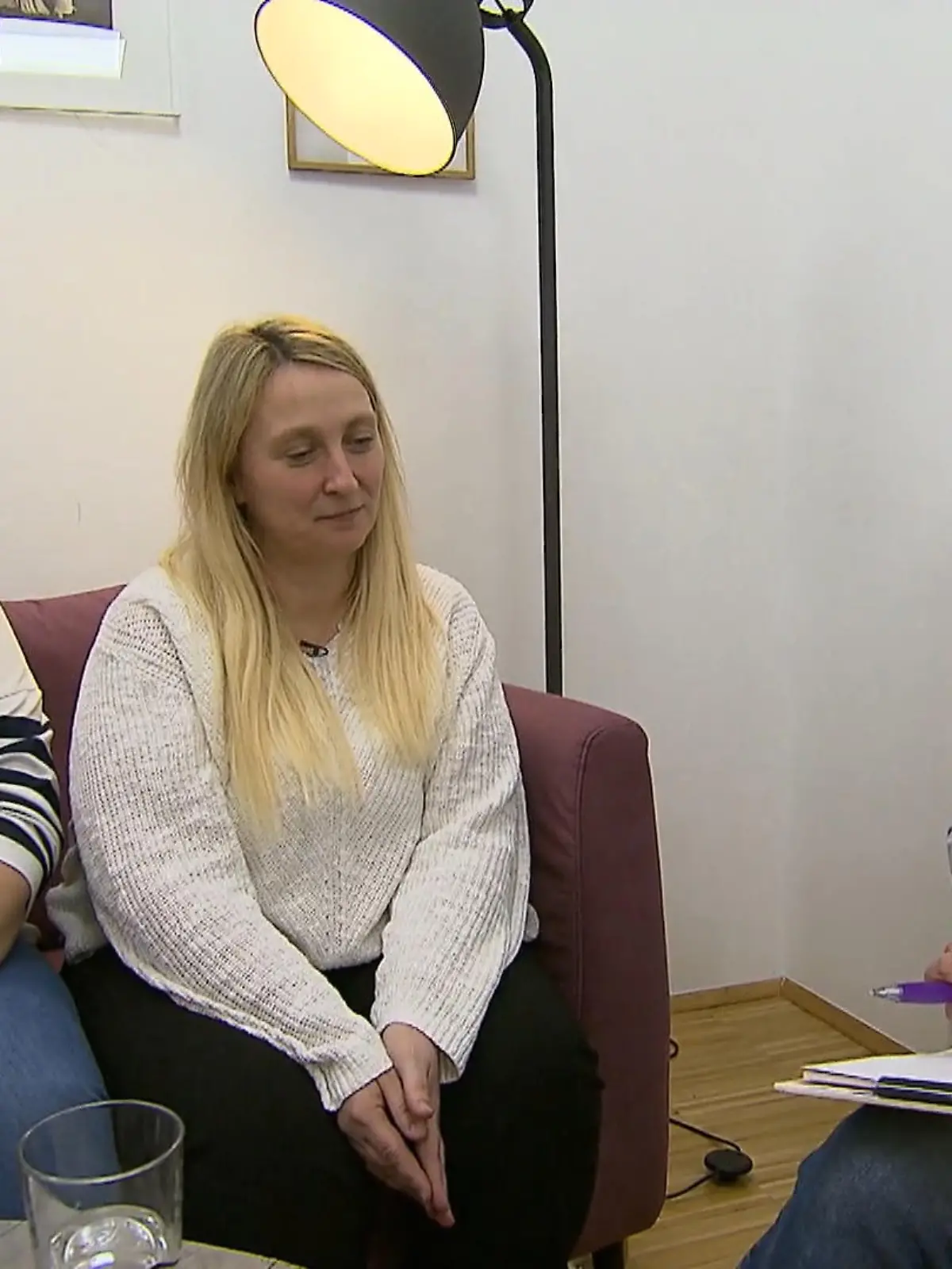 Bild zu: "2 Bräute und 2 Kleider, die matchen müssen"