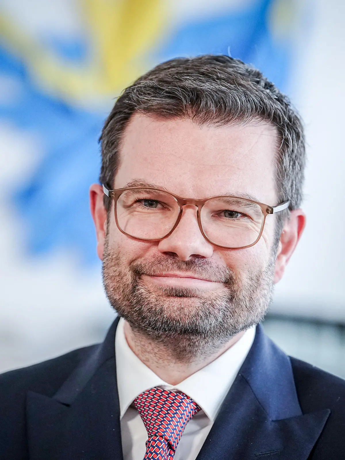 10.08.2023, Berlin: Marco Buschmann (FDP), Bundesminister der Justiz, spricht in einem Interview in seinem Ministerium mit einer Journalistin der Deutschen Presse-Agentur. (zu dpa ««Bürokratie-Burn-Out»: Buschmann kündigt substanzielle Entlastung an») Foto: Kay Nietfeld/dpa +++ dpa-Bildfunk +++
