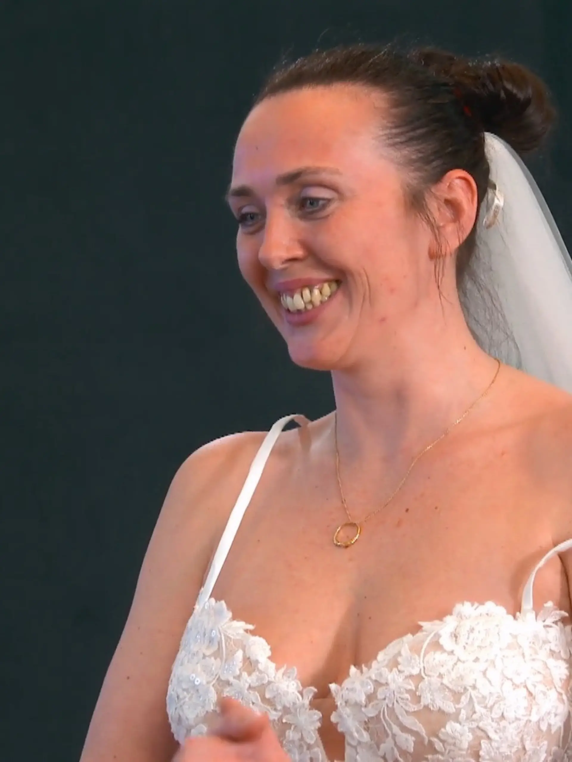 Bild zu: "Sabrina sucht nach einem sexy Dress!"