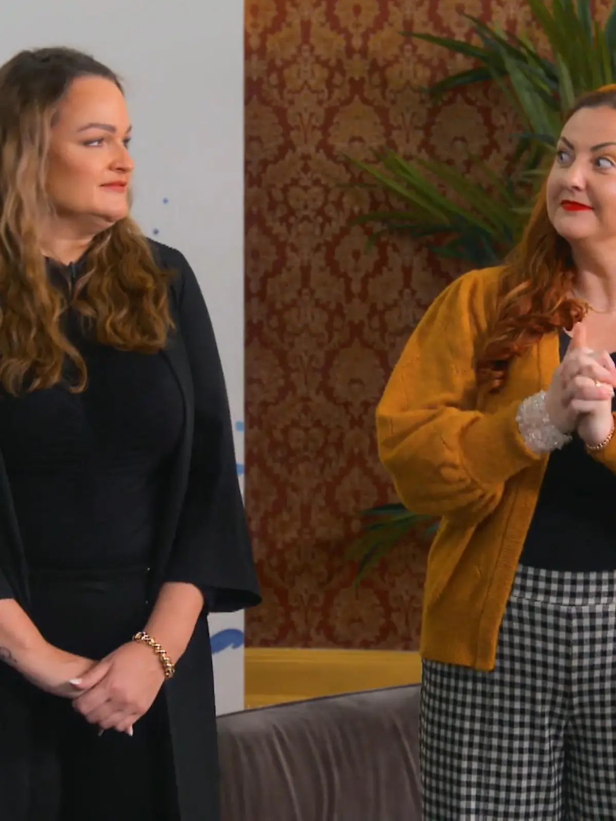 Bild zu: "Welches Kleid hat Petra gewählt?"