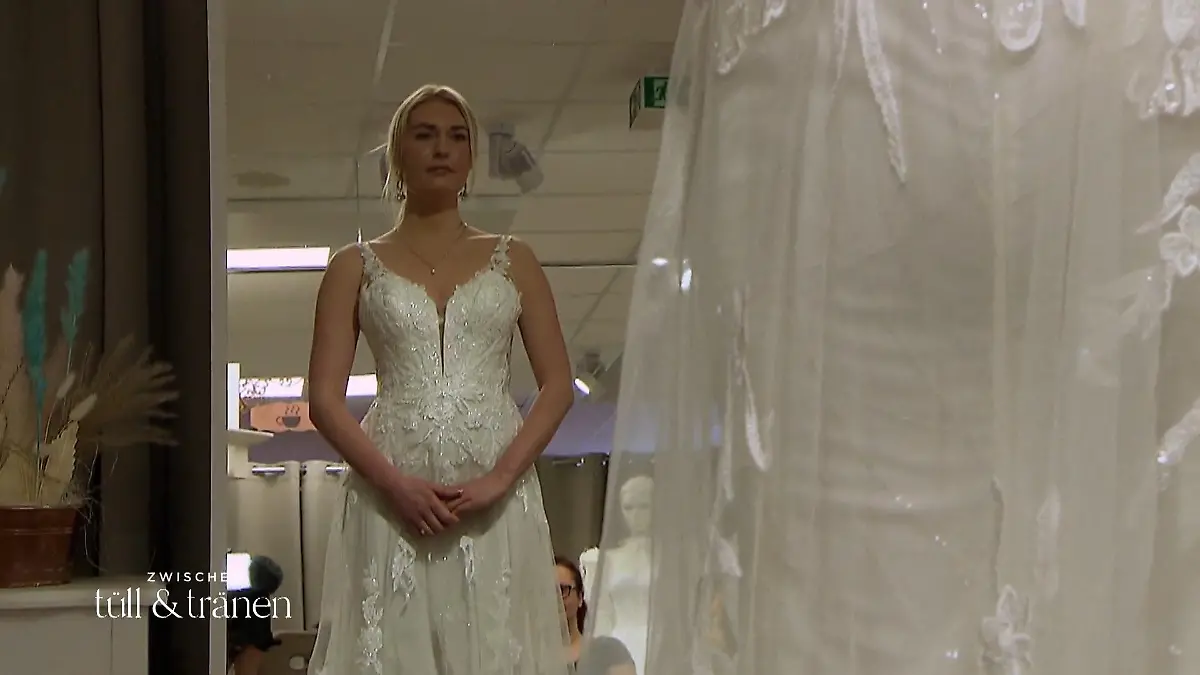 Wiete möchte ein neues Brautkleid haben Meinung geändert
