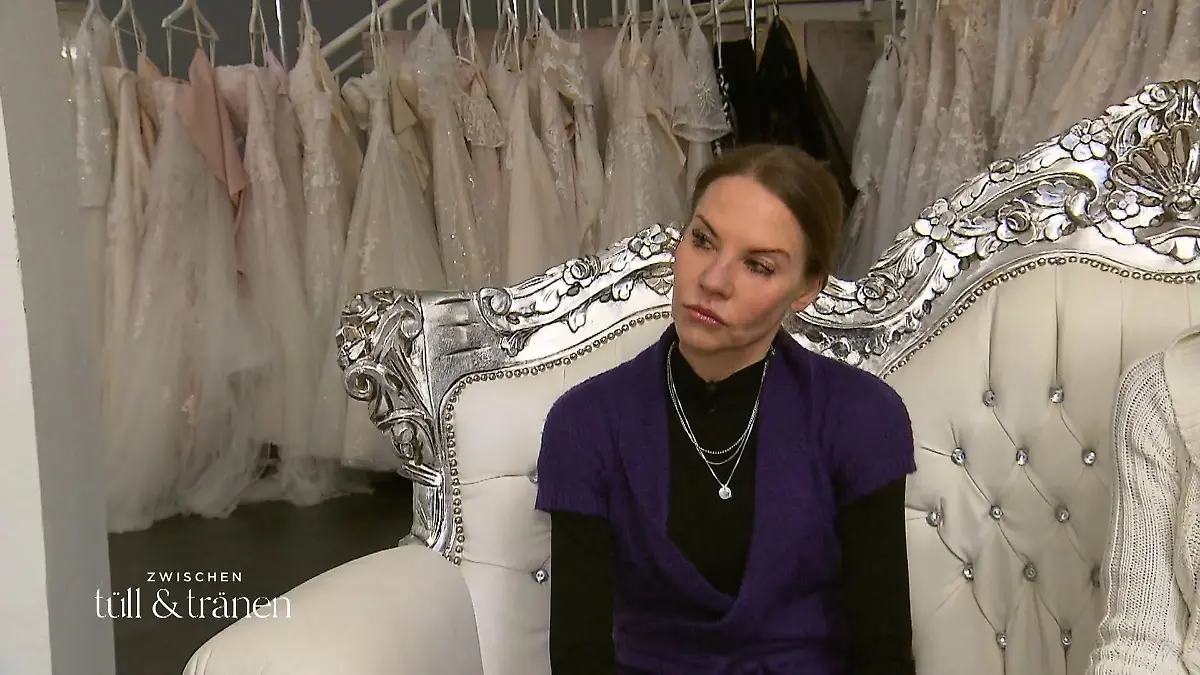 Simone sucht im "Kurvenschön" - mit Größe 36! Ungewöhnlich