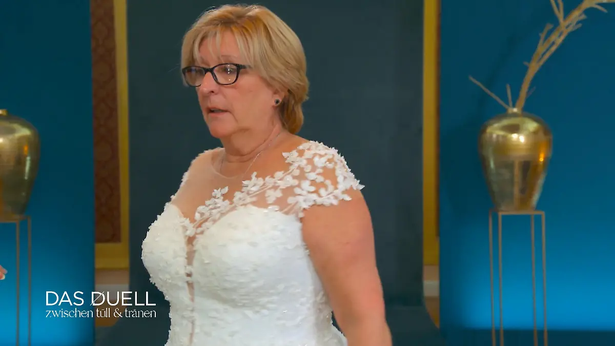 Elisa möchte etwas neues probieren Dealbreaker?