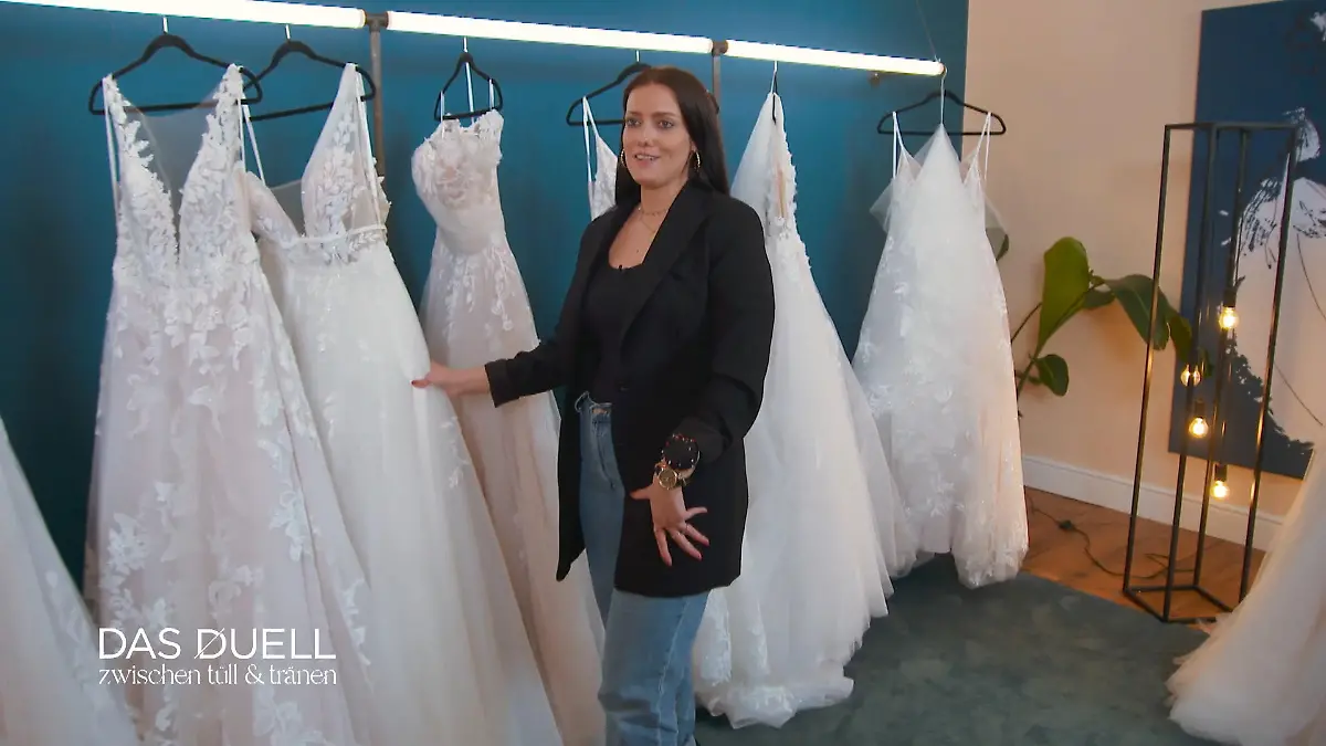 Kann der Profi das zweite Kleid noch toppen? Das letzte Kleid