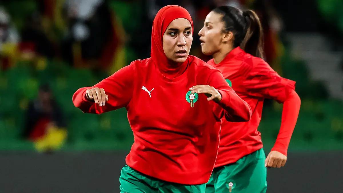 Nouhaila Benzina (Marokko, 3) macht sich warm FIFA Frauen-Weltmeisterschaft 2023: Deutschland - Marokko; Melbourne / Naarm, Melbourne-Rectangular-Stadion, 23.07.2023