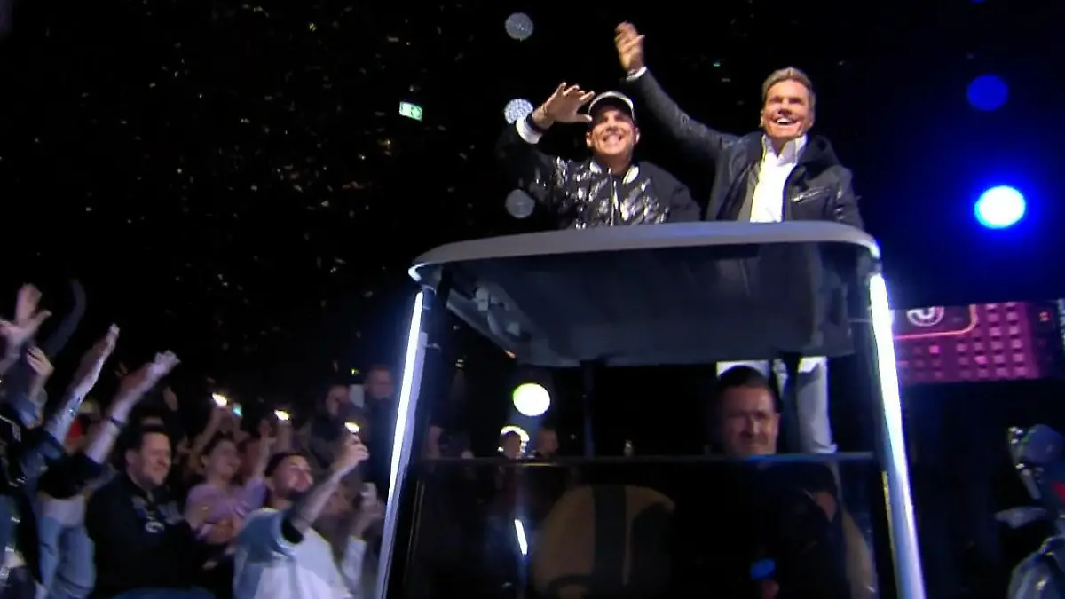 Dieter Bohlen und Pietro Lombardis gigantischer Auftritt Im Golfcart durch das Publikum!